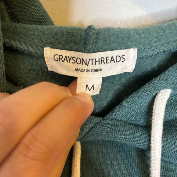Grayson Threads Women’s Green Touchdown Cropped Pullover Hoodie Size Medium - Picture 4 of 7